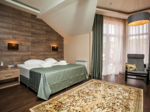 Zhemchug Village Hotel