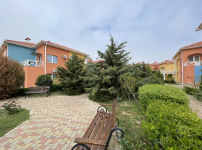 Апартаменты с бассейном и рядом с морем