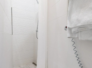 Апартаменты 8-2 Welton Park