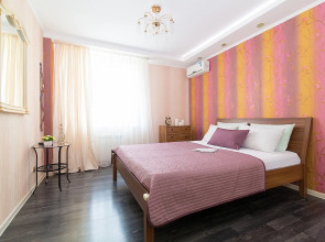 Апартаменты двухкомнатные с видом на Волгу на ул.К.Маркса 44, м.Стрелка. Сова-Дом