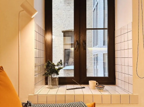 Квартира в тихом дворе с раздельными комнатами и с сауной на Невском