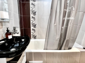 Квартира Просторная с Балконом на Строителей 2