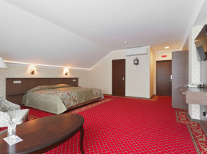 Отель Дрозды Клуб