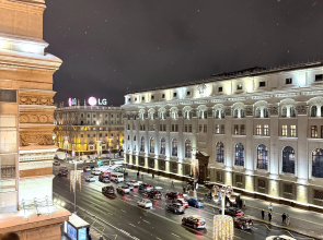2h Komnatnaya Panoramny Tsentr s Pyatyu Spalnymy Mestami s Zaseleniem 24/7 Pr.nezavisimosti 19 Flat