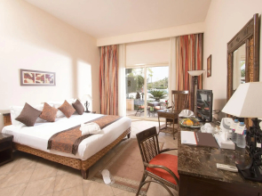 Swiss Inn Pyramids Golf Resort