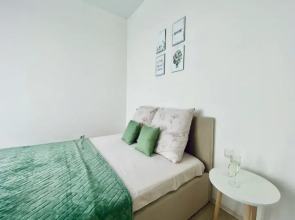 Апартаменты на Фармана Салманова 1