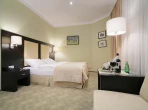 Отель Сенатор