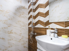 Апартаменты Окружной 219