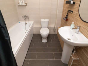 Апартаменты Тетра — трехкомнатные в центре