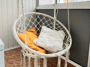 Апартаменты Квартира с качелями в центре