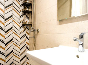 Апартаменты около площади Восстания