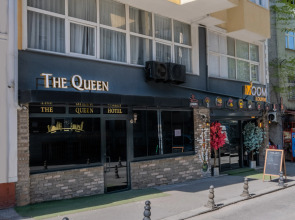 Отель The Queen Hotel