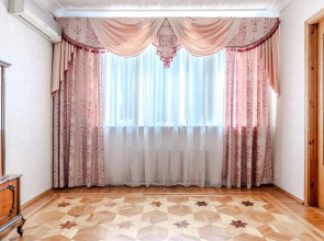 Квартира в Тихом центре Парк Челюскинцев 4 ком.кв.