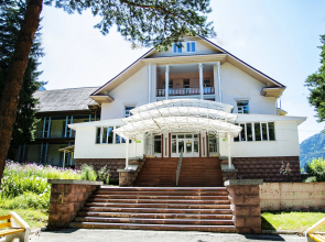 Narat Guest house
