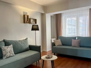 Na Ulitse Baykalskaya 107A/1 Flat
