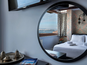 Mytra Hotel