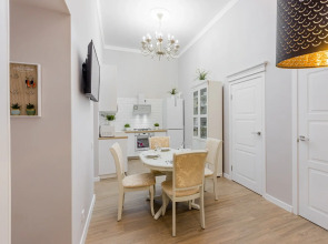 Апартаменты SpbStay Владимирский 13 две спальни