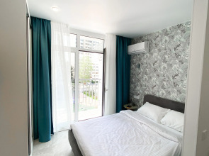 Апартаменты-студия 30 кв.м. с кроватью и балконом, с 3 по 6 этаж