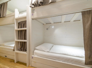 Хостел Изба