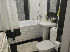 Квартира студия на Строителей с видом на ТЦ Планета