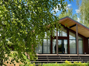 S Saunoy I 3 Spalnyami Guest house