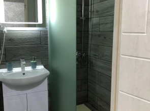 Апартаменты 2-комнатная Квартира с Новым Ремонтом