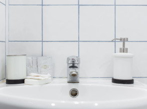 Апартаменты 2й Спассоналивковский переулок 16 строение1