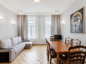 Апартаменты SpbStay с сауной на Невском проспекте 90