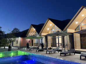 Akhan Resort Gagra - Villy u Reki s Vidom na Gory Vozle Morya Resort