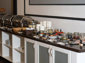 Отель Nevskiy Eclectic by AKYAN