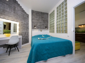 Loft-Apart Apartments Studio "High-Tech"