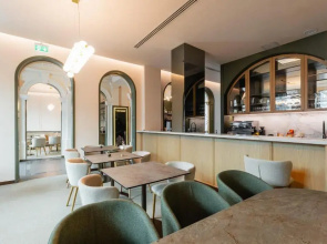 FortyPlusOne Hotel