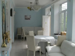 Artush & Raisa B&B Hostel