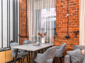 Просторная студия в историческом центре СПб