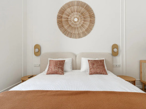 Квартира Большая и Светлая у Таврического Сада