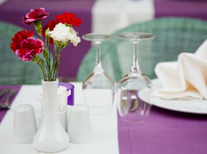 Отель Glk Premier Regency Suites & Spa