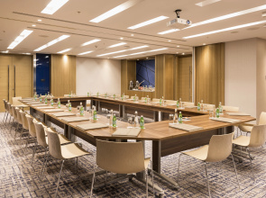 Отель Crowne Plaza Istanbul Florya