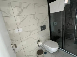 Отель Airport Black Sea Hotel & Restaurant