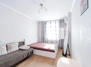 Ostrovskogo 75/1 Flat