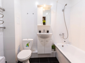 Квартира у парка Галицкого Апарт-Отелика на Восточно-Кругликовской