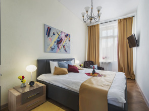 Квартира GM Apartments в легендарном Доме на Набережной