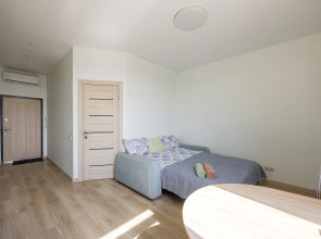 Квартира Студия на 30-ом Этаже с Видом на Лес