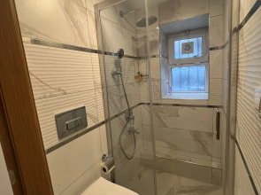 Апартаменты City Center Serenity: Stylish Studios