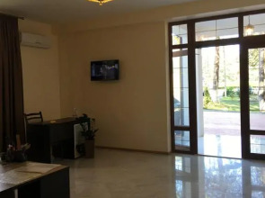 Отель Kiaraz Start