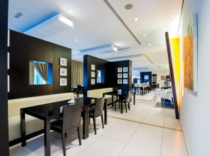 Holiday Inn Express | Dubai Internet City, an IHG Hotel