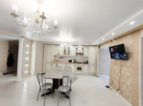 2-kh Komnatnaya Prostornaya I Svetlaya Flat
