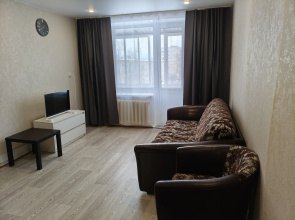 Prostornaya Chistaya Uyutnaya Kvartira v Tsentre Goroda Flat