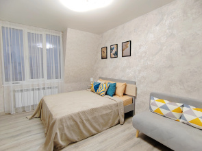 Na Kharykovskoy 3/13 Flat