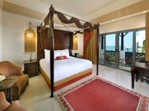 Sharq Village & Spa