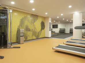 Отель Hampton by Hilton Istanbul Arnavutkoy